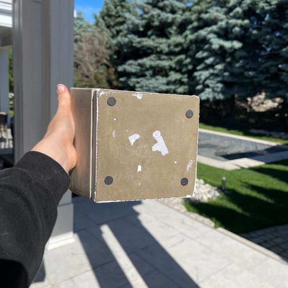 ✨ Snowflake Ceramic Planter | Colansanti's - Picture 6 of 6